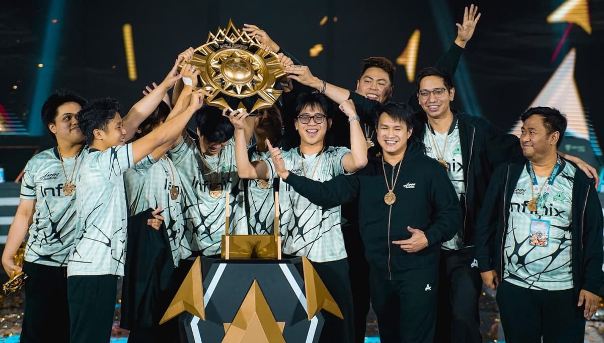 Aurora Gaming PH players and staff celebrating their M7 World Championship victory on stage in Jakarta